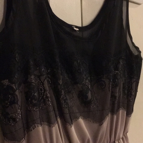 Like new! Pitaya Black Sheer Lace & Beige Dress - Picture 3 of 4